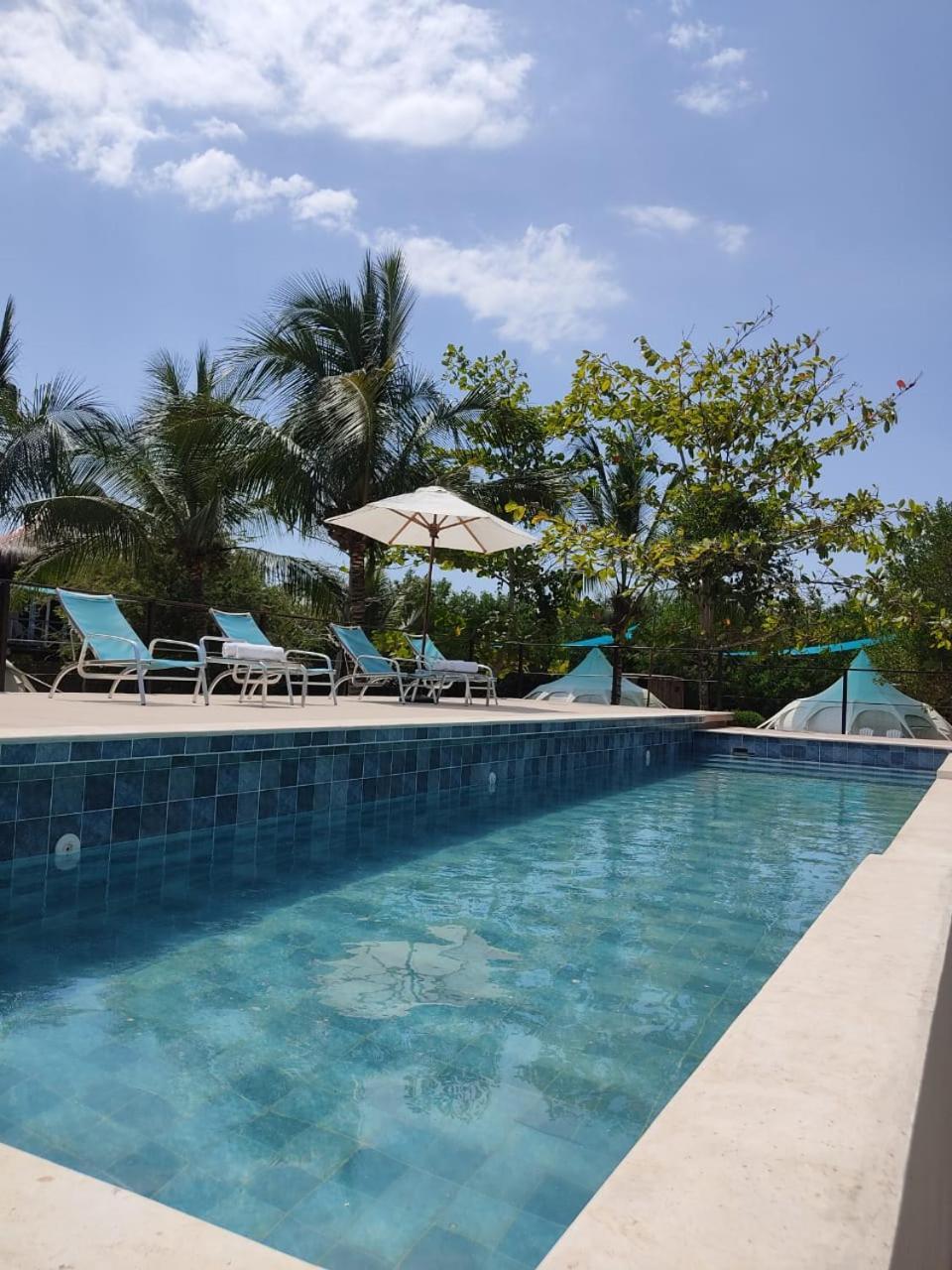 Marine Beach Club & Hotel By Tequendama Tierra Bomba Esterno foto