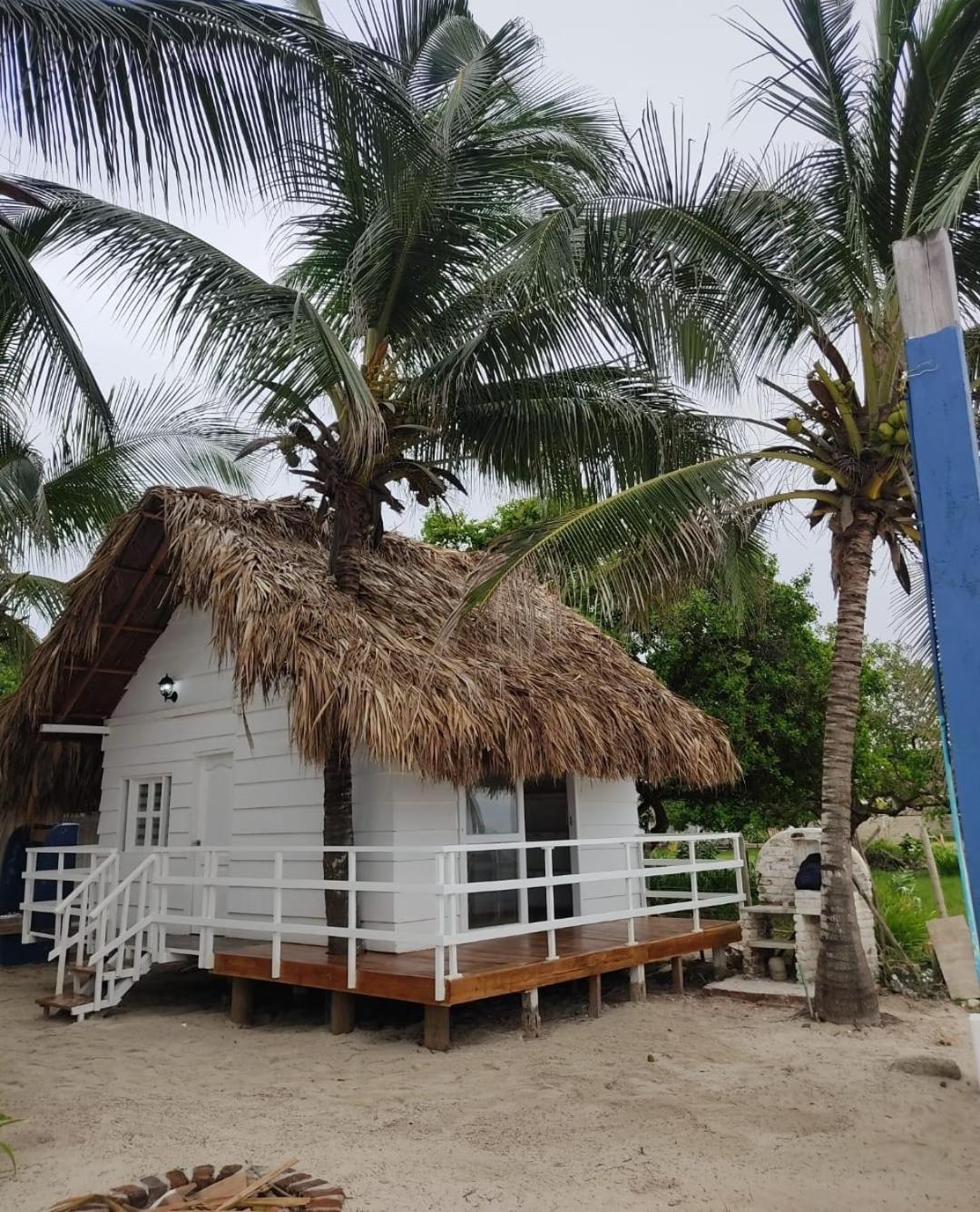 Marine Beach Club & Hotel By Tequendama Tierra Bomba Esterno foto
