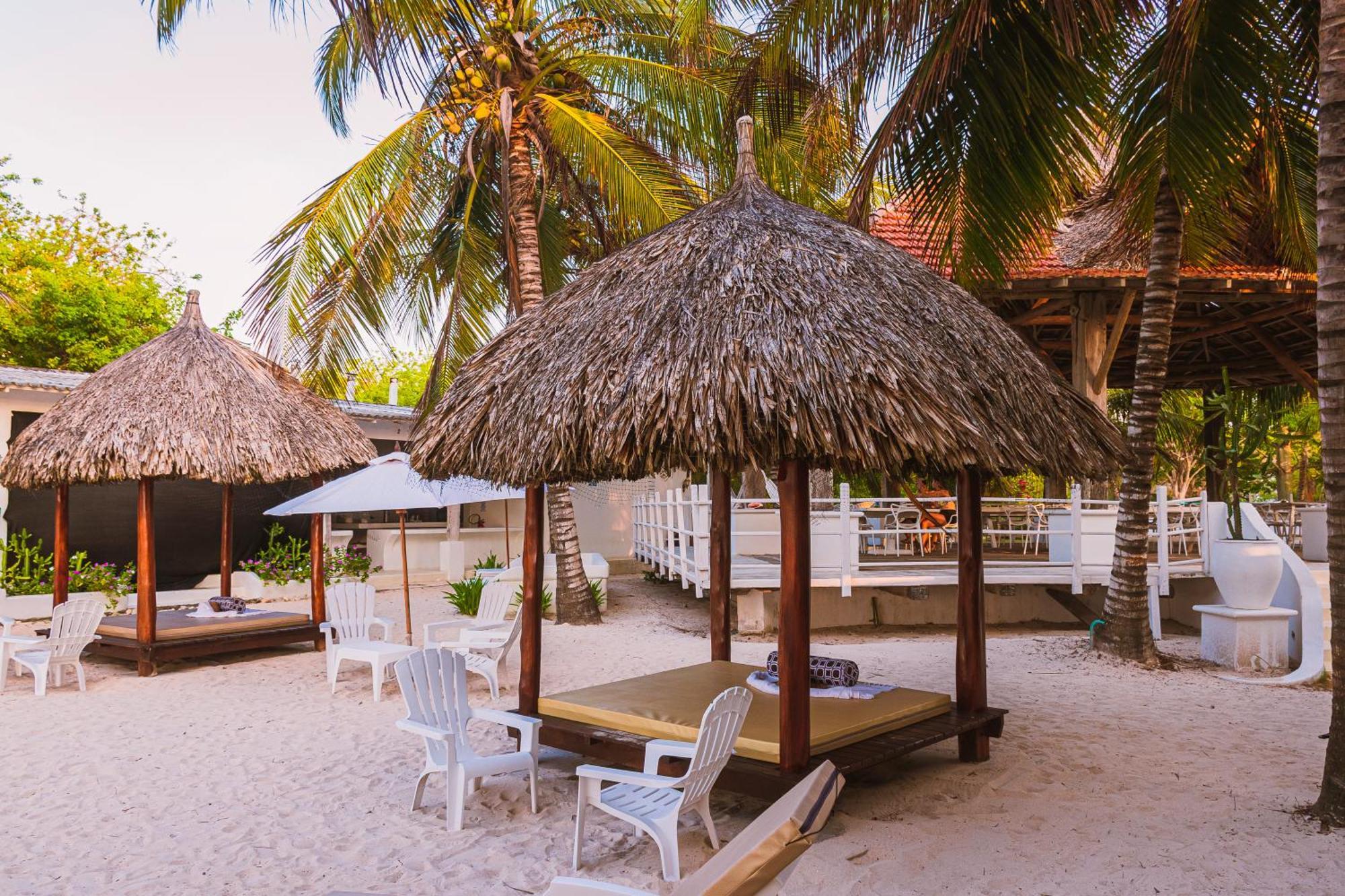 Marine Beach Club & Hotel By Tequendama Tierra Bomba Esterno foto