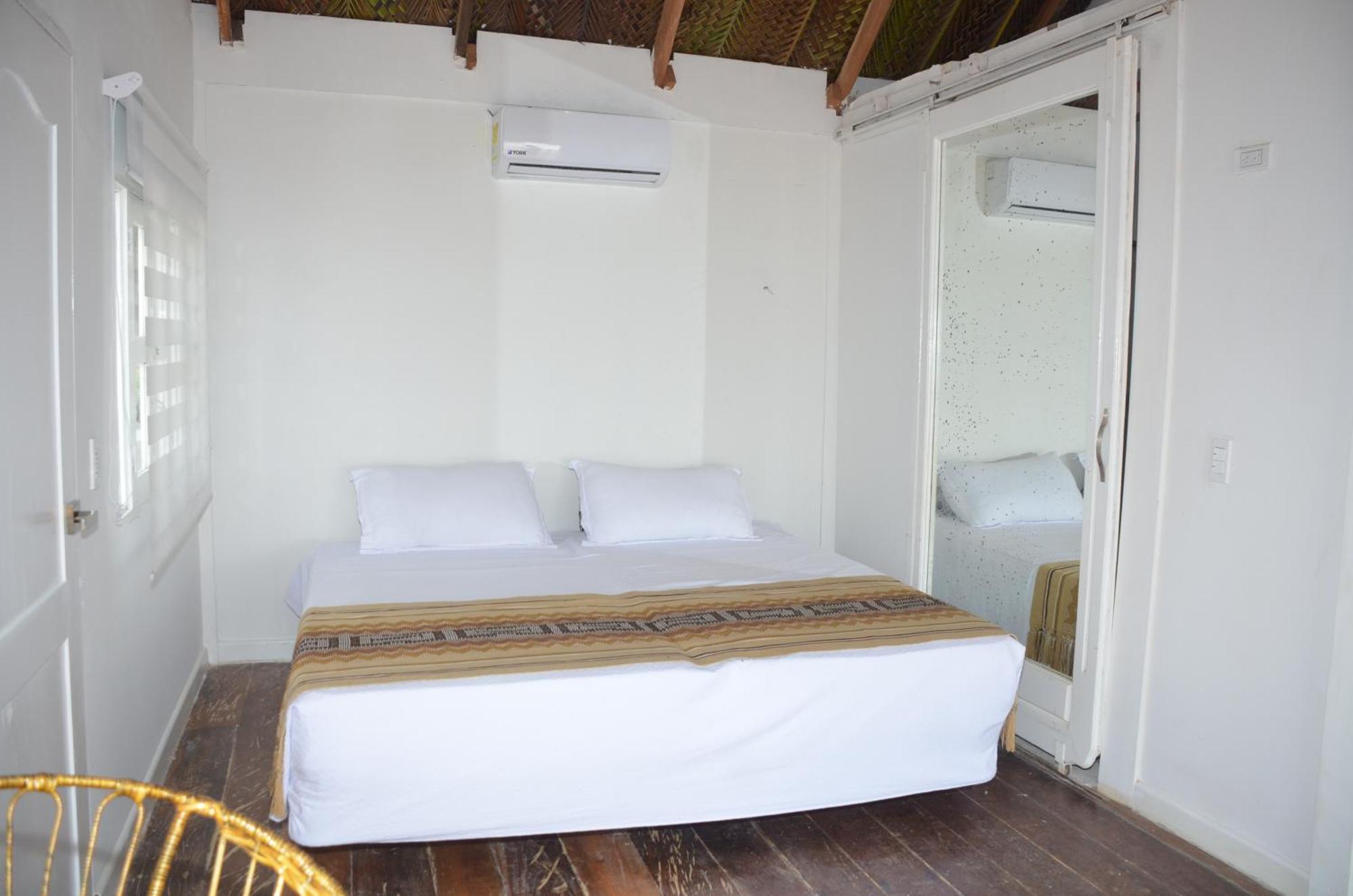 Marine Beach Club & Hotel By Tequendama Tierra Bomba Esterno foto